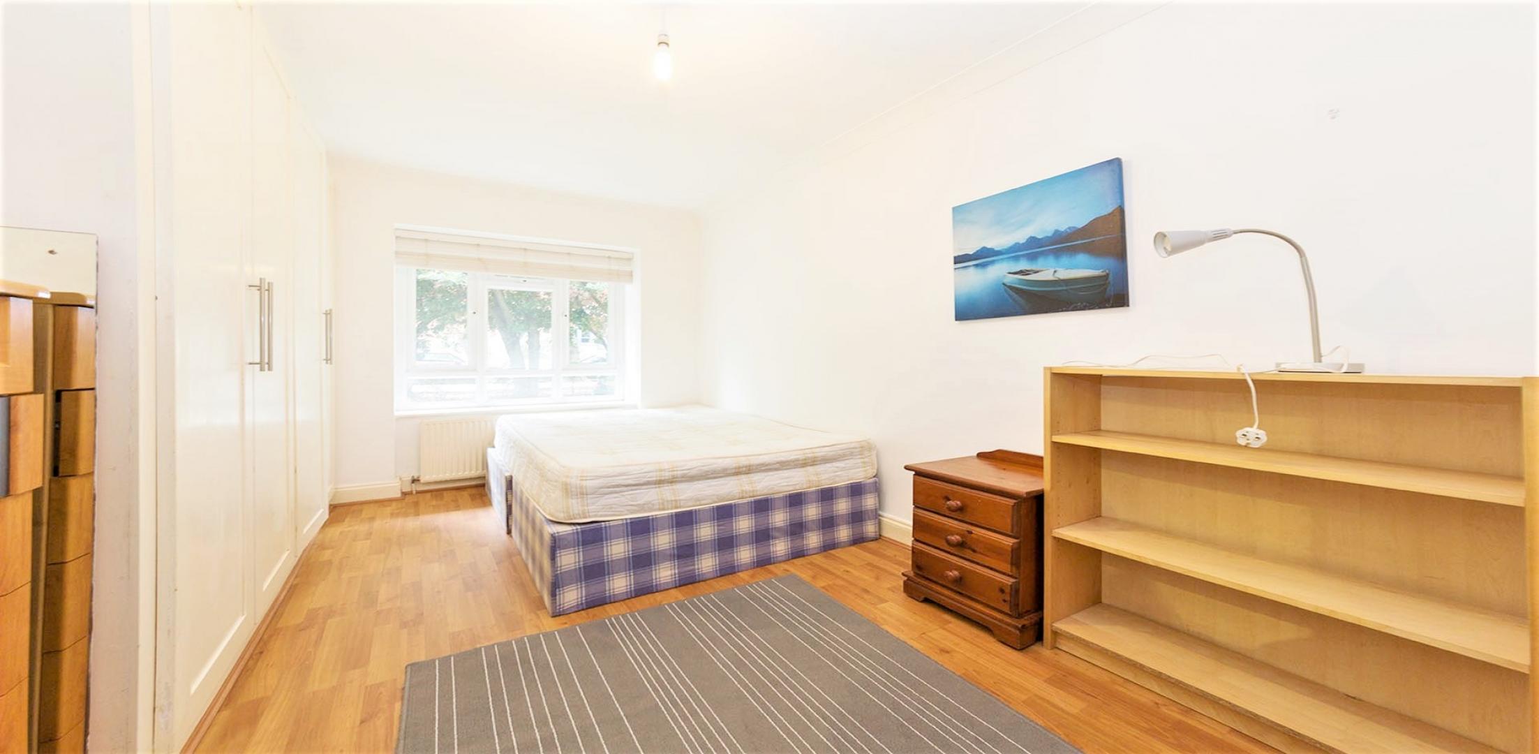 			2 Bedroom, 1 bath, 1 reception Flat			 Mapesbury Road, Brondesbury 